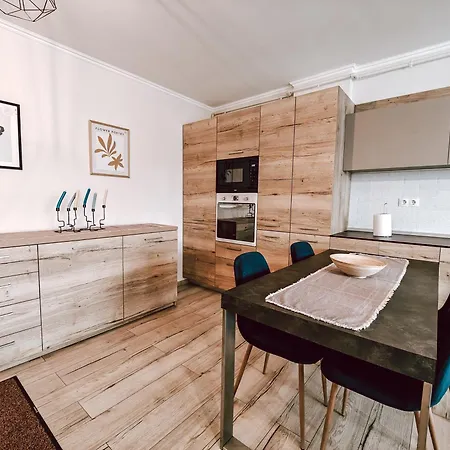 Elegant Escape Apartman