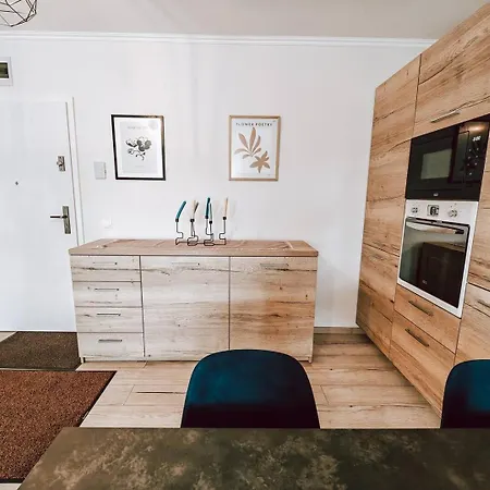 Elegant Escape Apartman