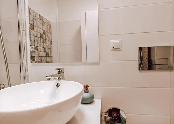 Апартаменты Elegant Escape-parking, Private Parking,kingsize B Клуж-Напока