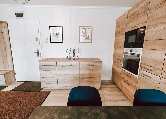 Elegant Escape-parking, Private Parking,kingsize B Апартаменты