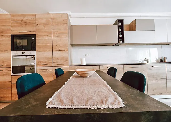 Апартаменты Elegant Escape-parking, Private Parking,kingsize B *